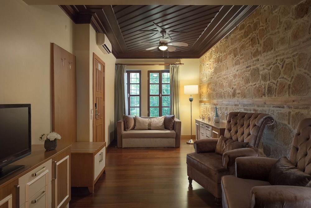 Dogan Hotel 46/72