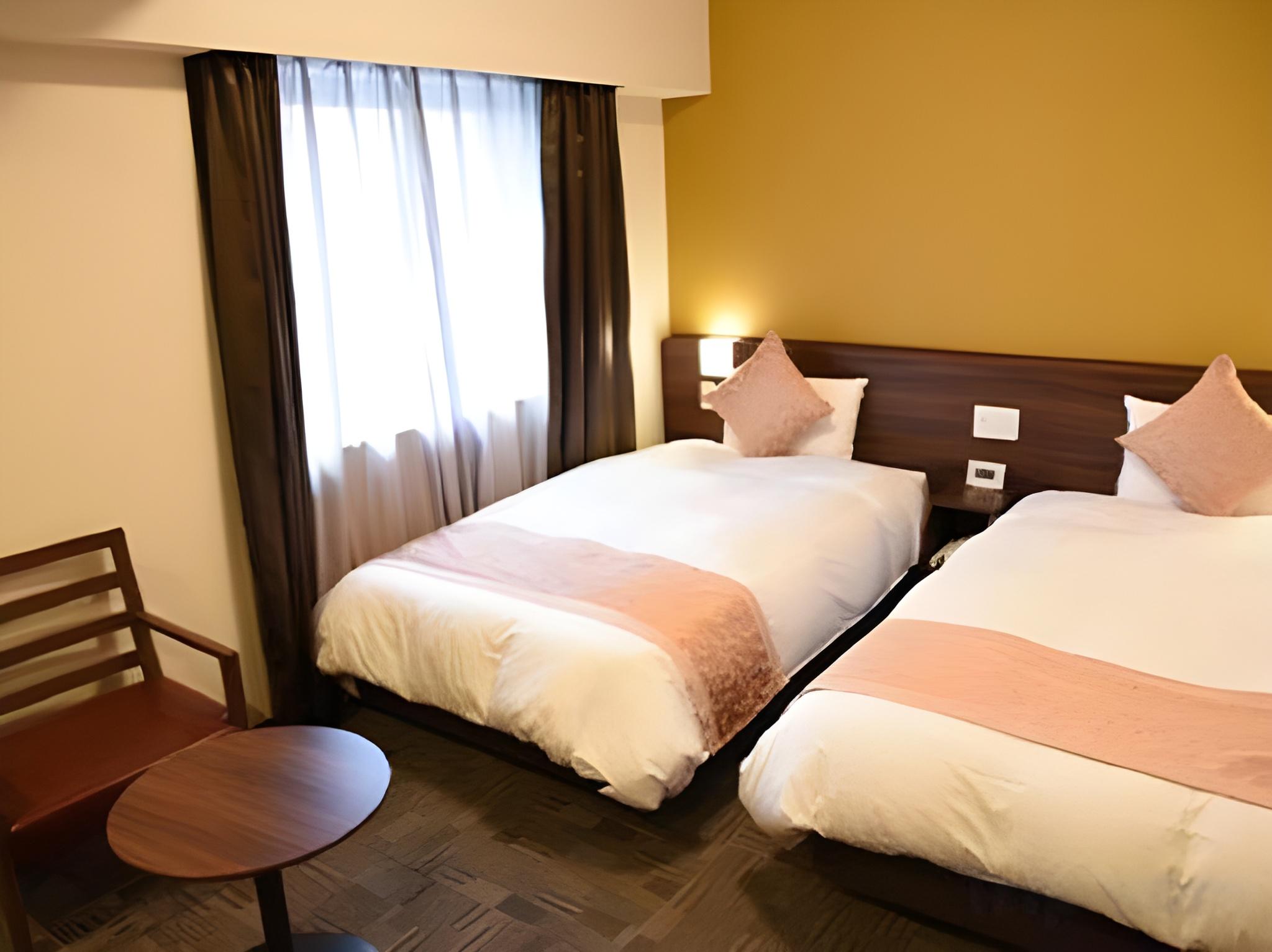 Female Only, Twin Beds