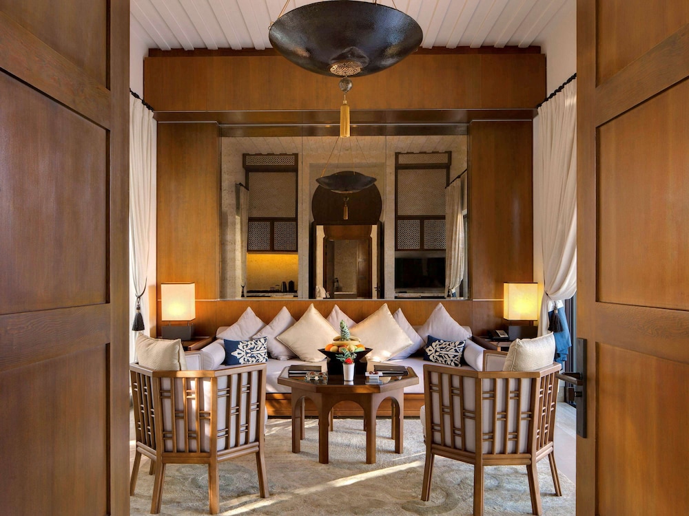 Banyan Tree Tamouda Bay 70/87
