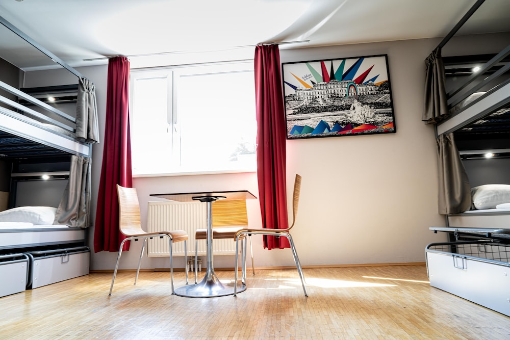 Meininger Hotel Vienna City Center 35/44