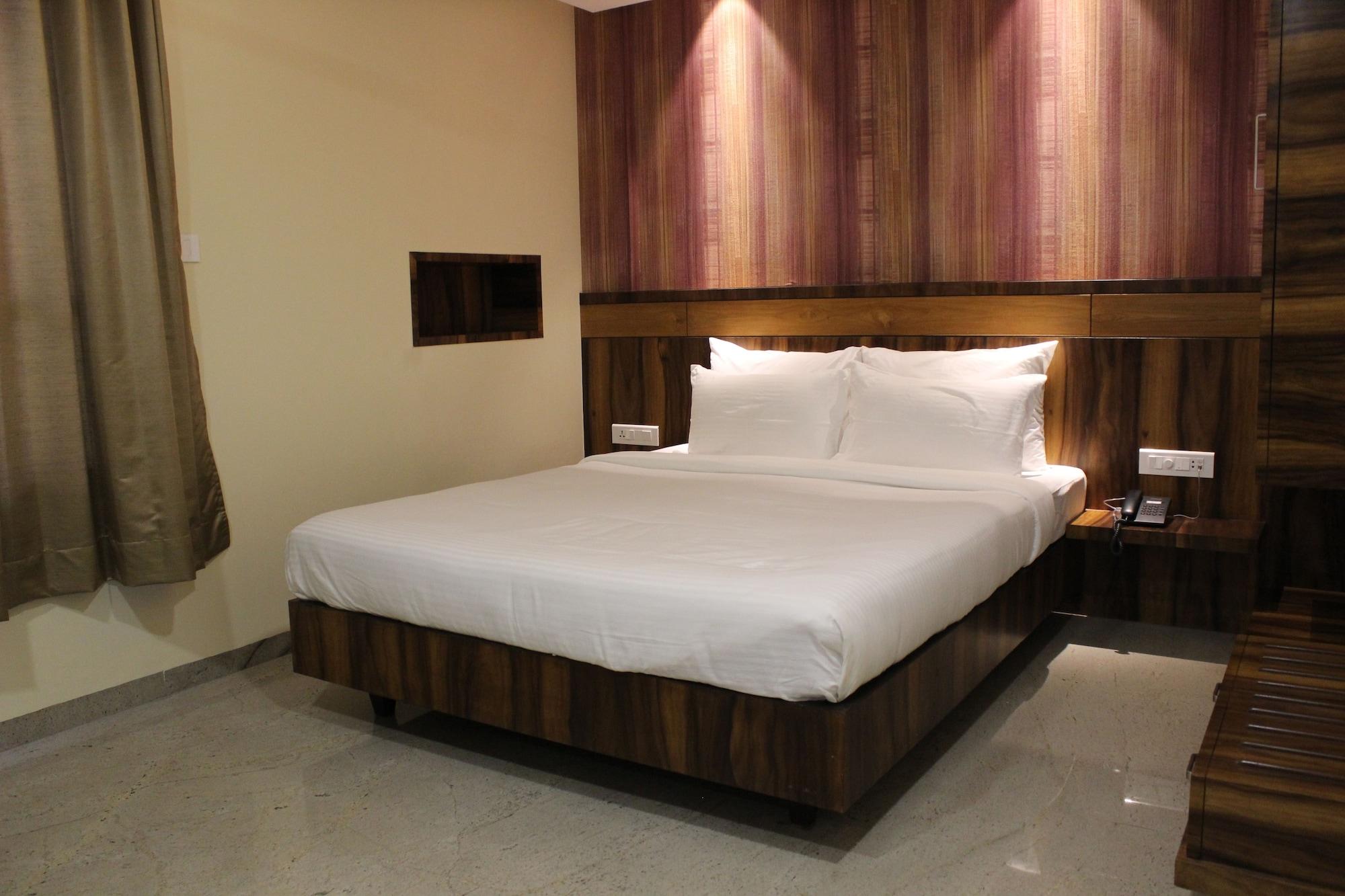 Hotel Silver Oak 8/22