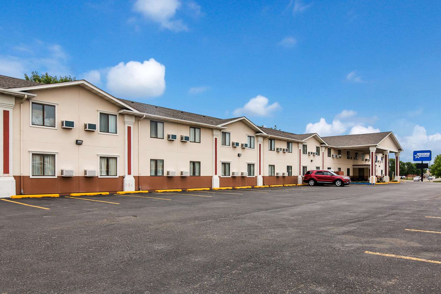 Americas Best Value Inn Fargo 34/35