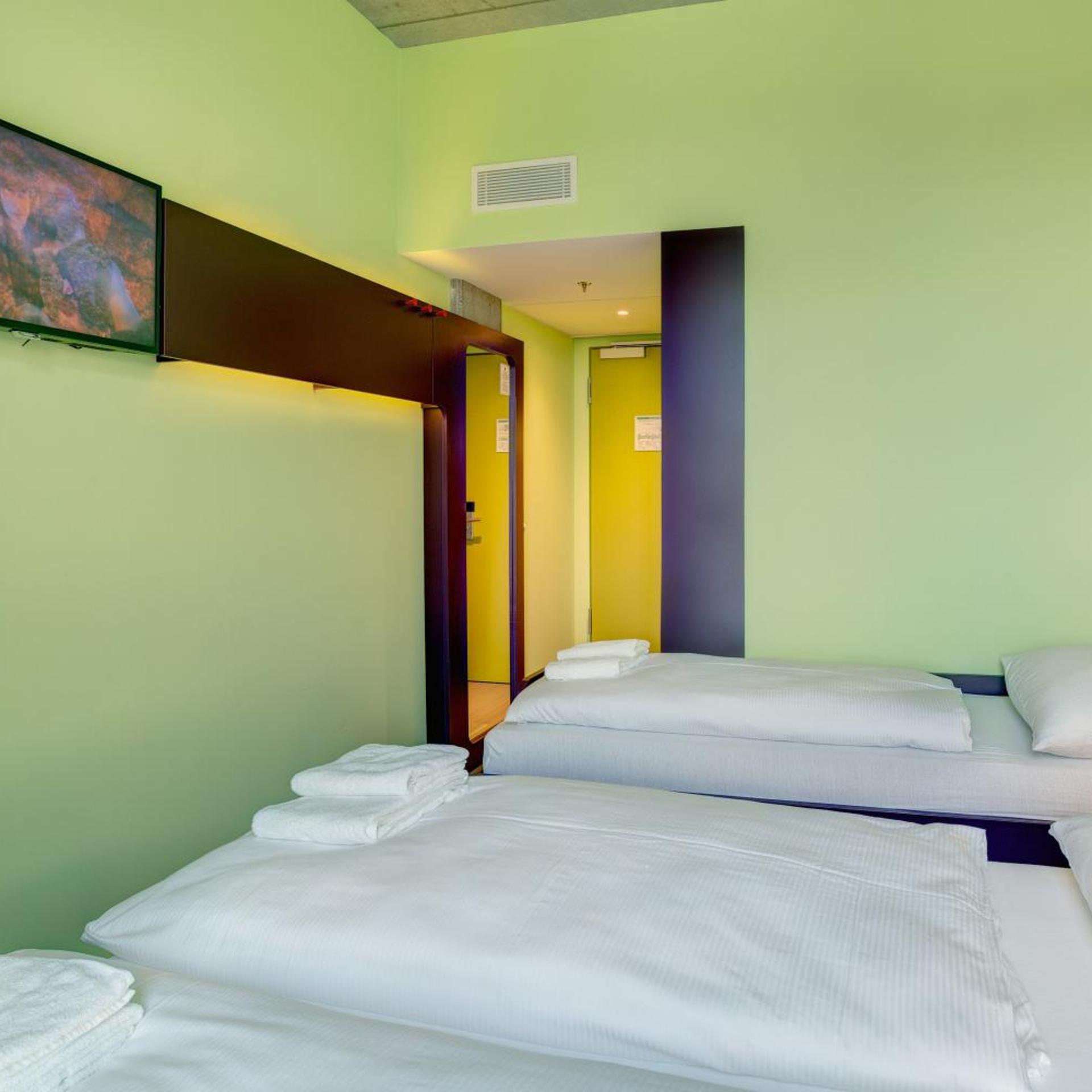 MEININGER Hotel Berlin East Side Gallery 15/52