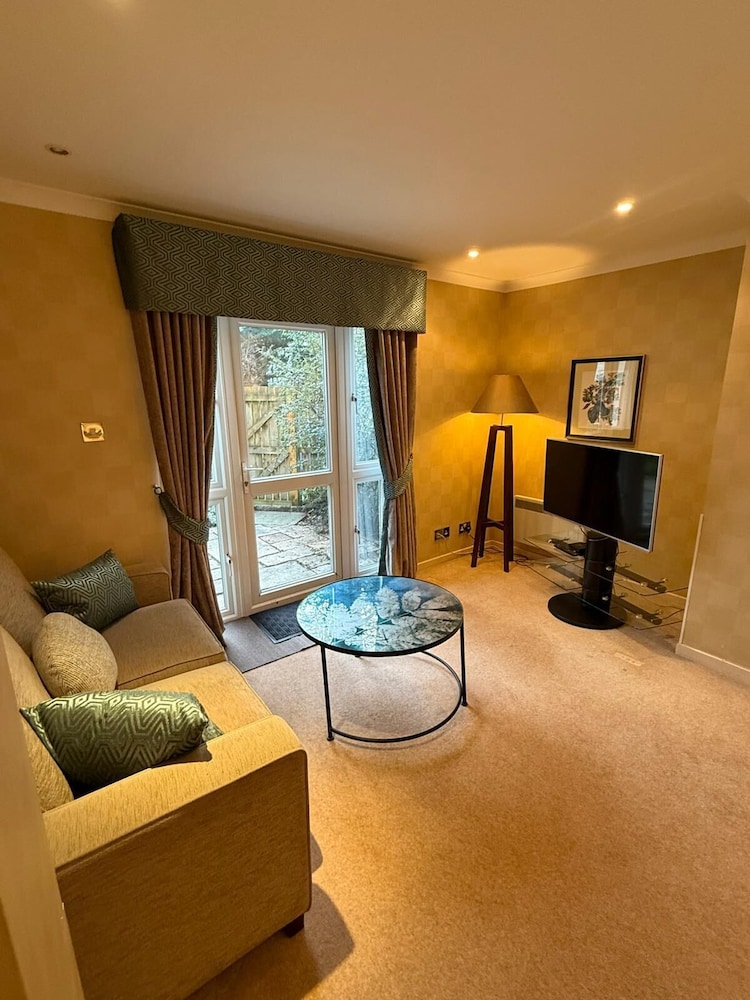 AIRDS HOTEL 29/50