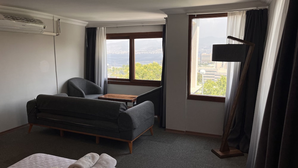 Varyant Hotel 28/35