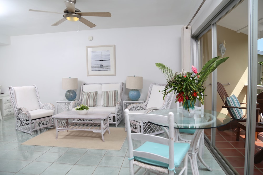 Harmony Suites 43/64