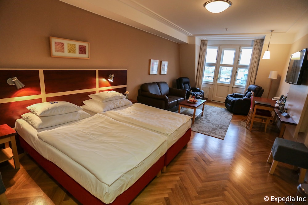 EA Hotel Julis 10/49