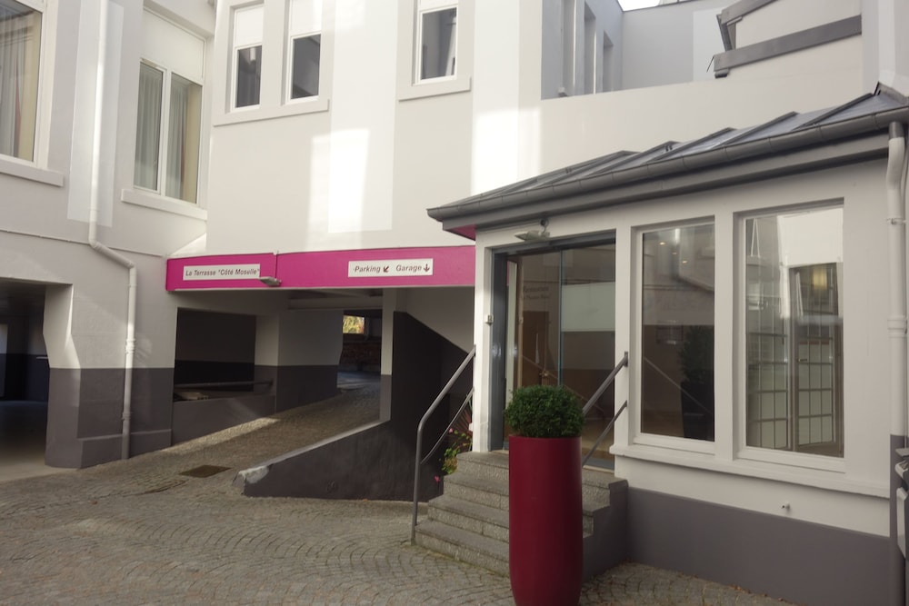 MERCURE EPINAL CENTRE 72/77
