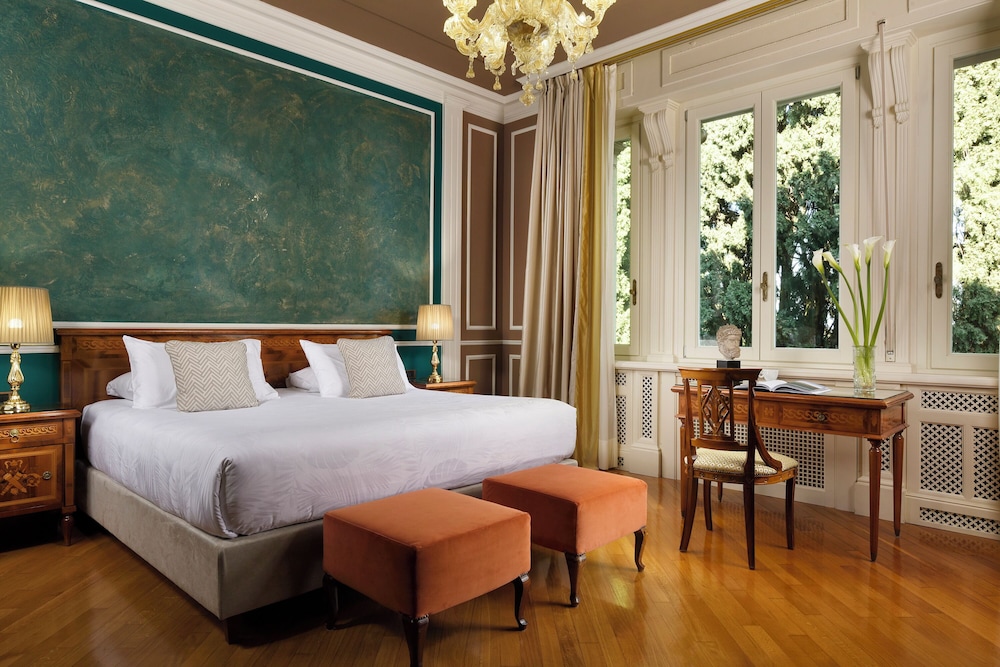 GRAND, STUDIO, SUITE, PARK VIEW