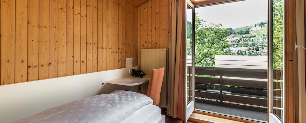 Room, Single, Single Bed, Mountain View, Balcony