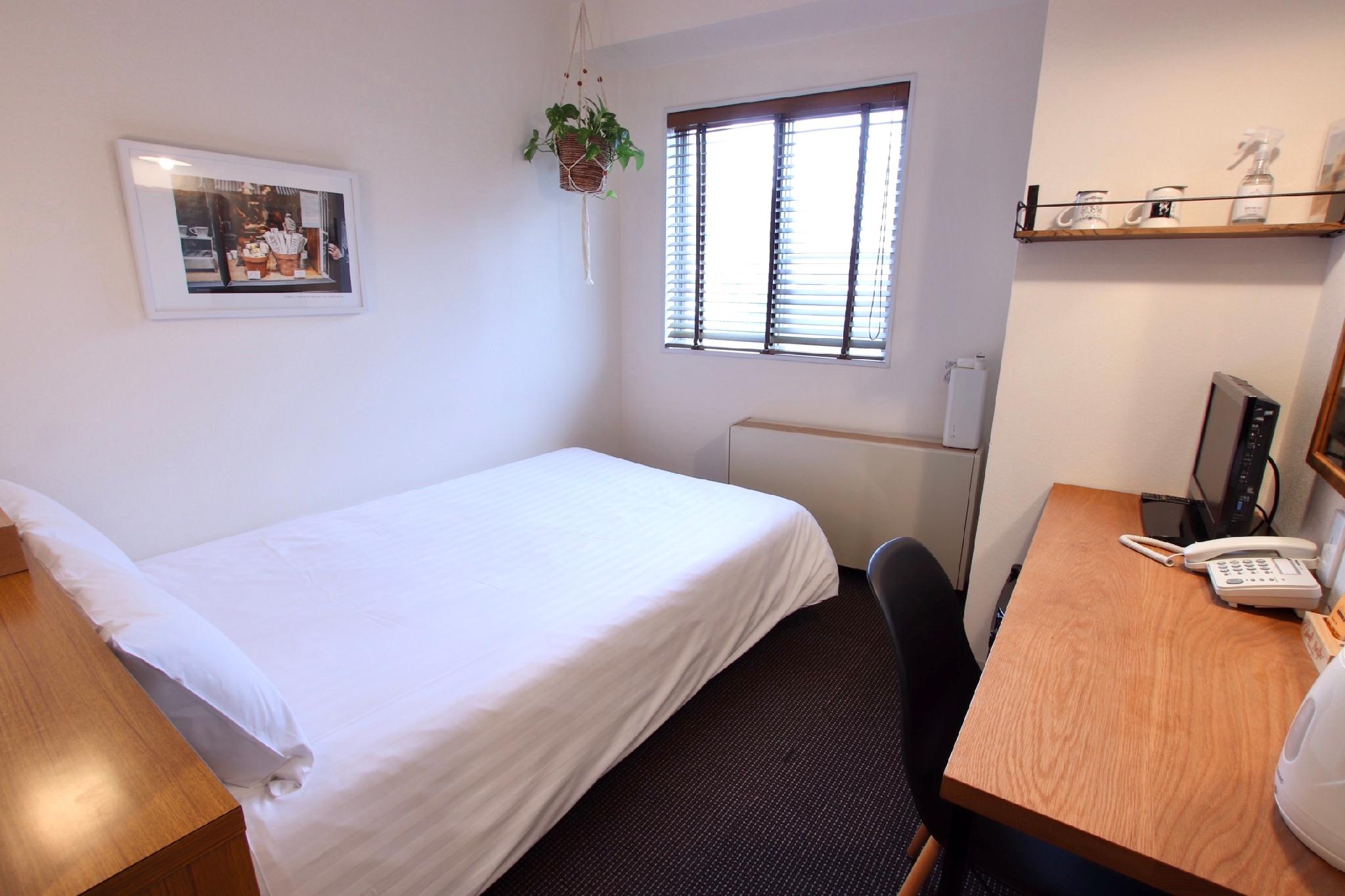 Semi Room, Semi Double Bed, Unit Bath