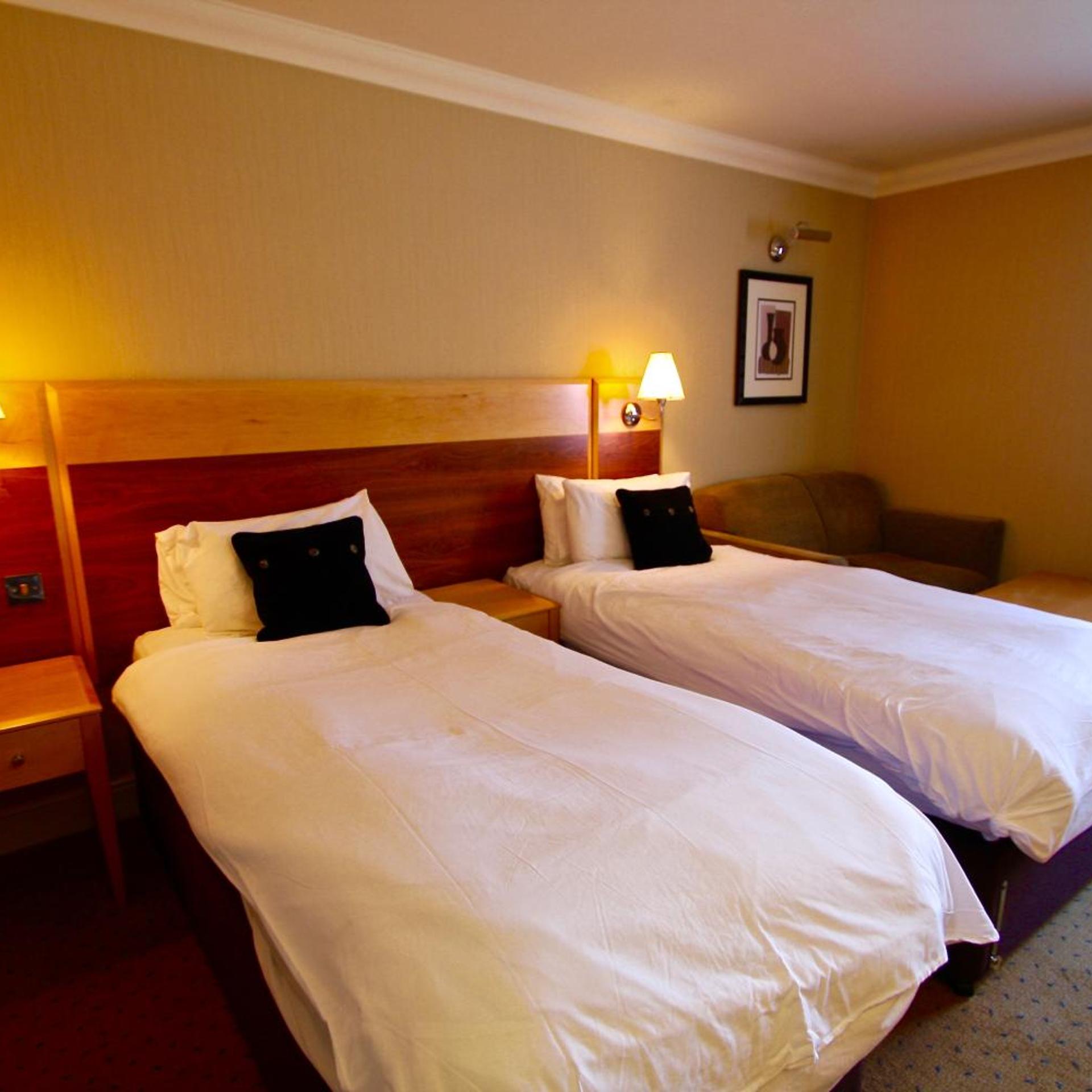 Ambassador, Twin Beds, with Pool