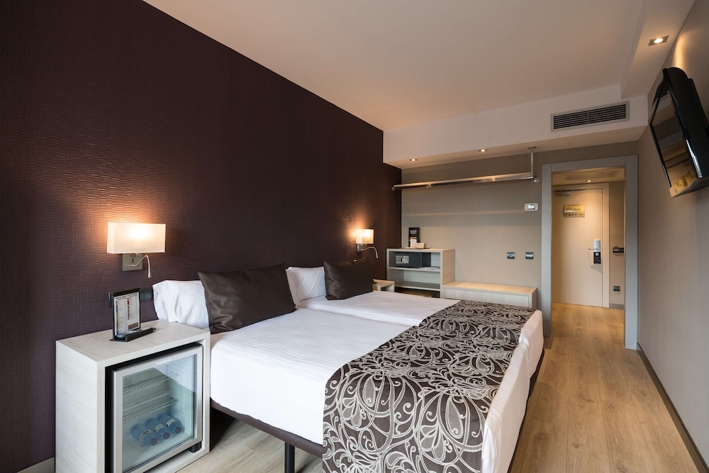 Catalonia Atenas Hotel 31/71