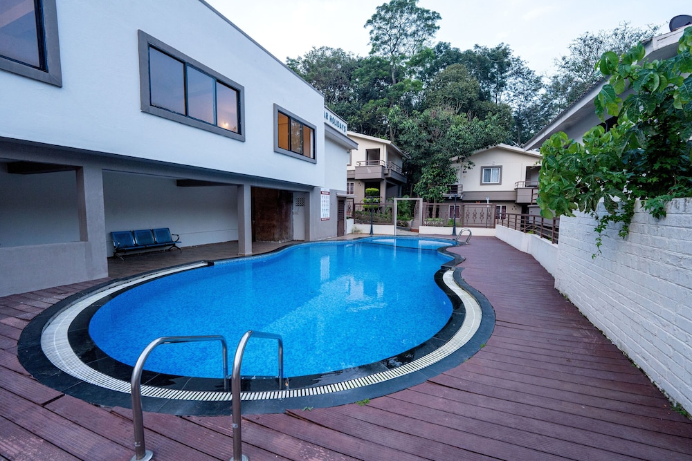 TGI STAR Holidays Yercaud 45/48
