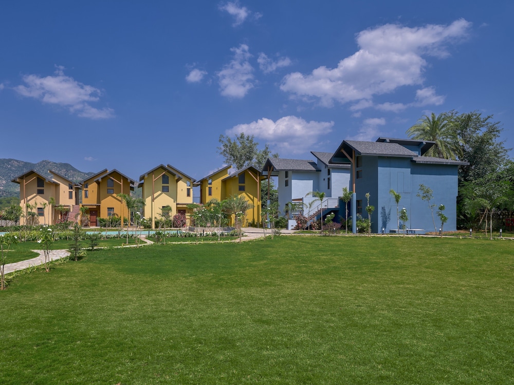 Vinti Resort, Ambaji 11/18