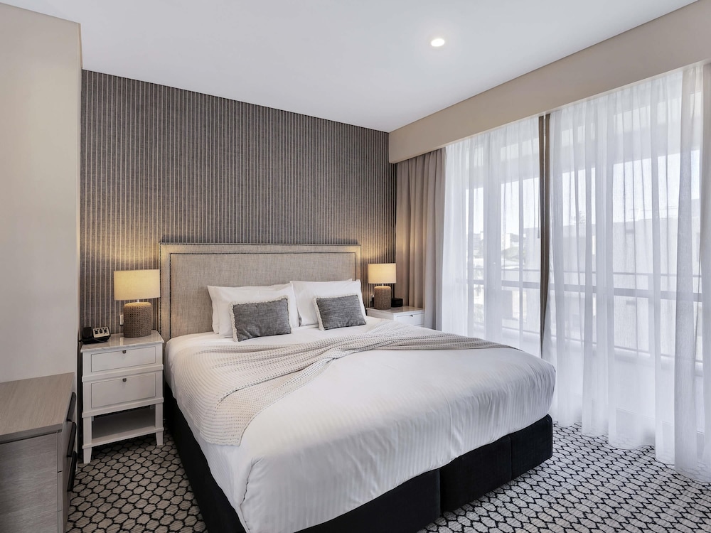 1 BEDROOM, APARTMENT