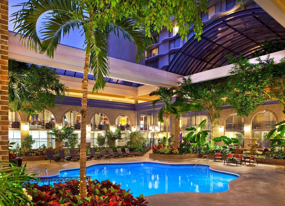 Courtland Grand Hotel, Trademark Collection by Wyndham 63/70