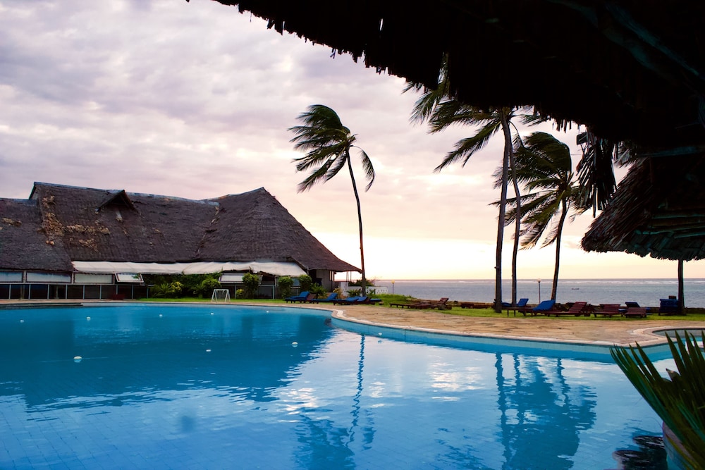 Reef Hotel Mombasa 43/49