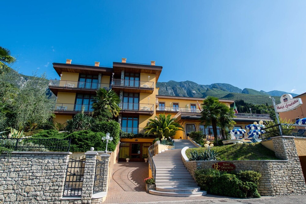 Hotel Cristallo 2/45