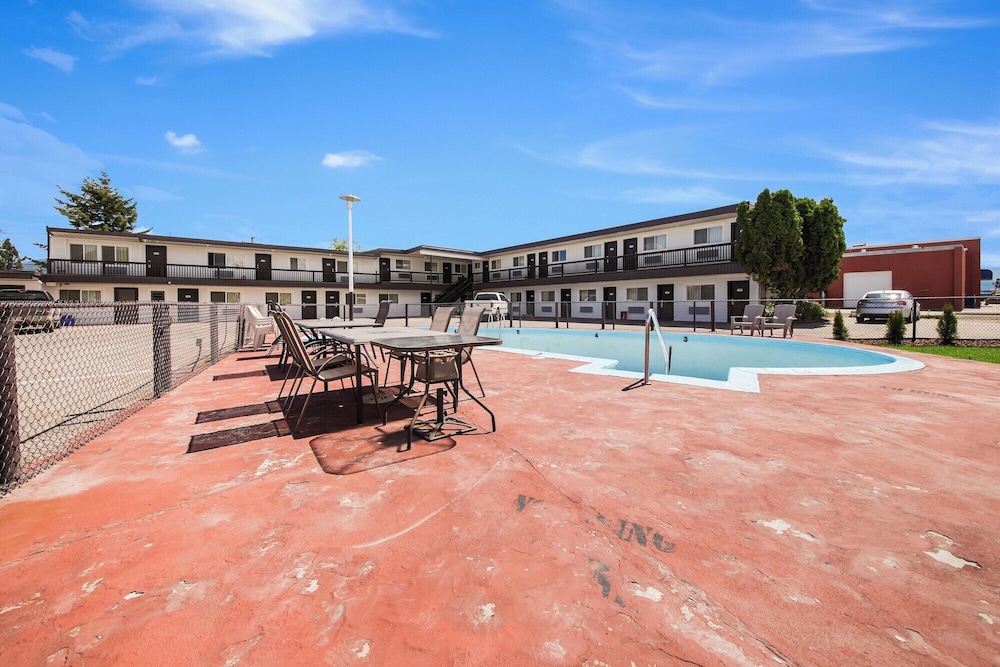 Motel6 Cranbrook, BC 32/47