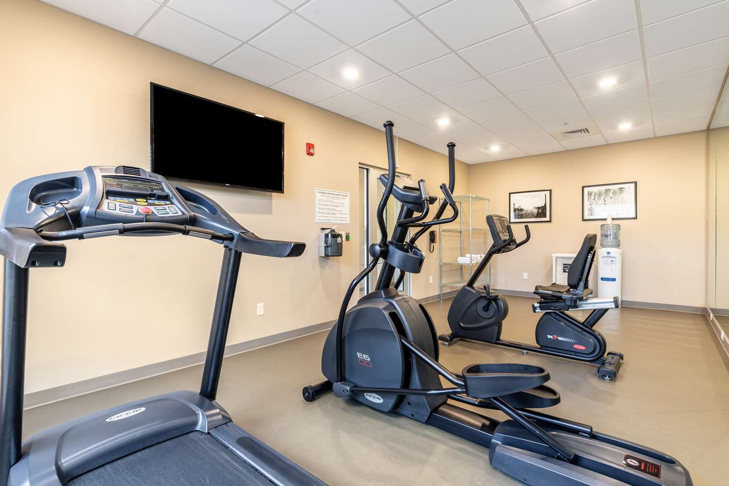 Sleep Inn & Suites Park City-Wichita North 10/20