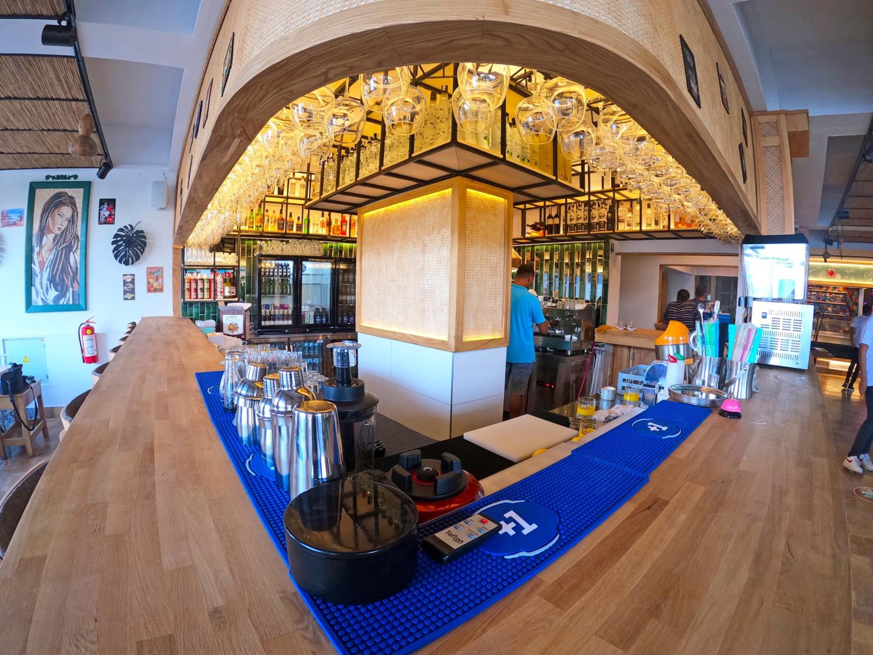 The New George & Dragon Beach Hotel 13/50