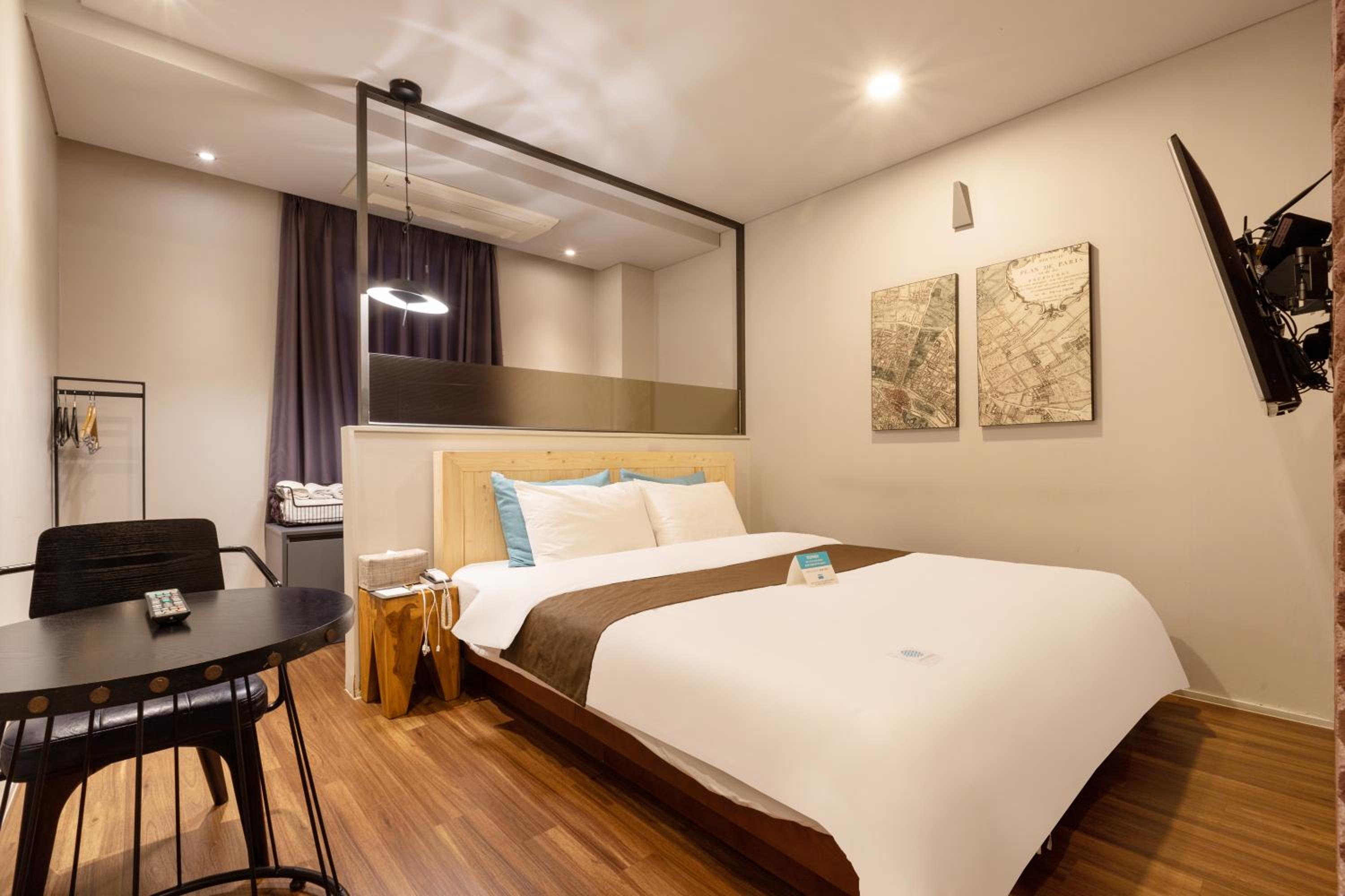 Standard, Double Bed, Sorgente Business Hotel 2/10