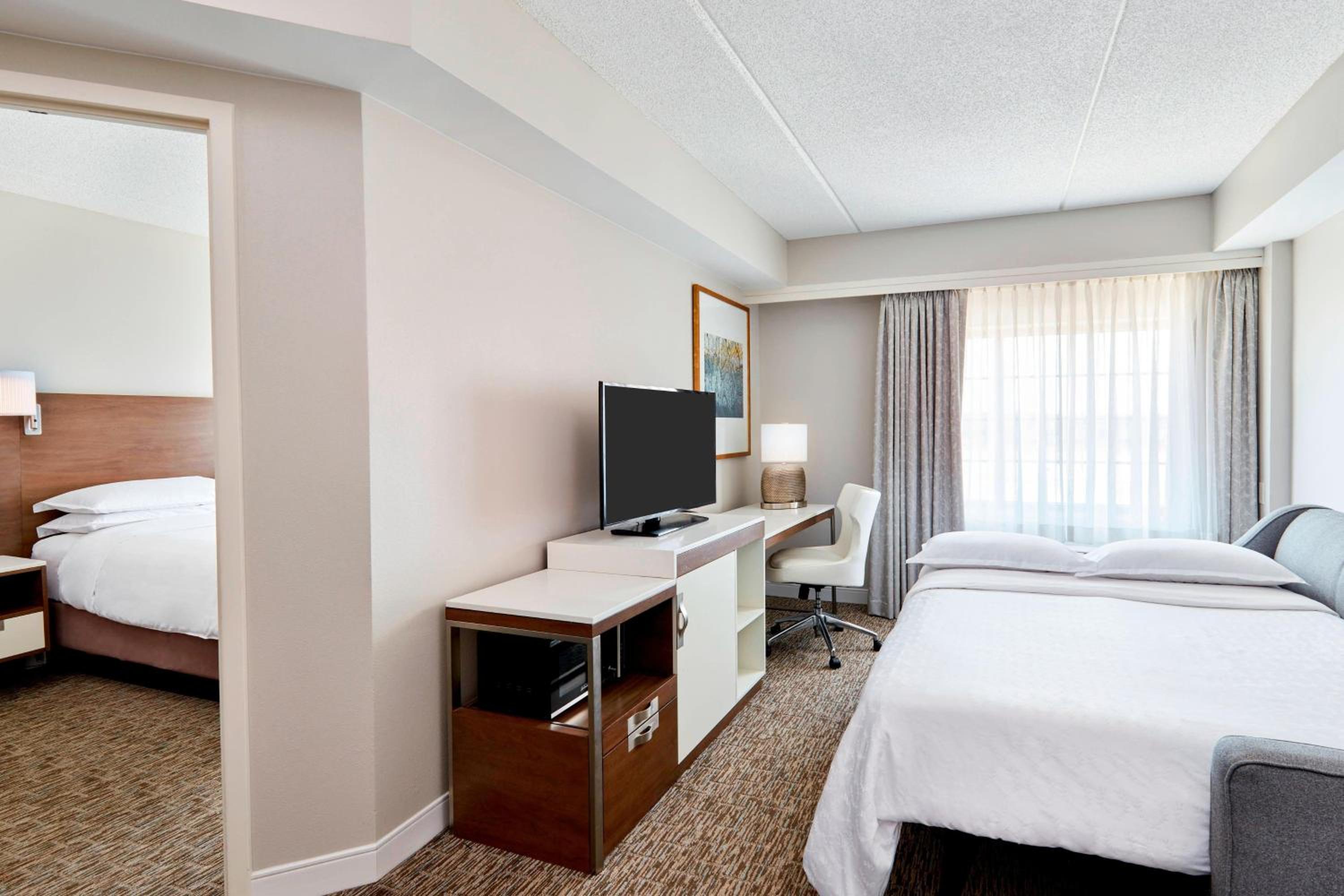 Executive, Suite, City View, Club Floor