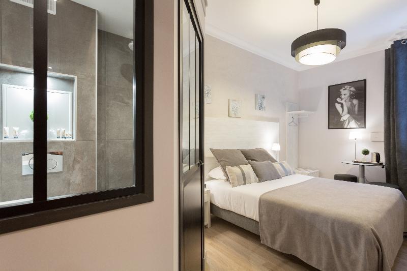 غرفة كومفورت بسرير مزدوج، HOTEL D'ARGENSON 2/2