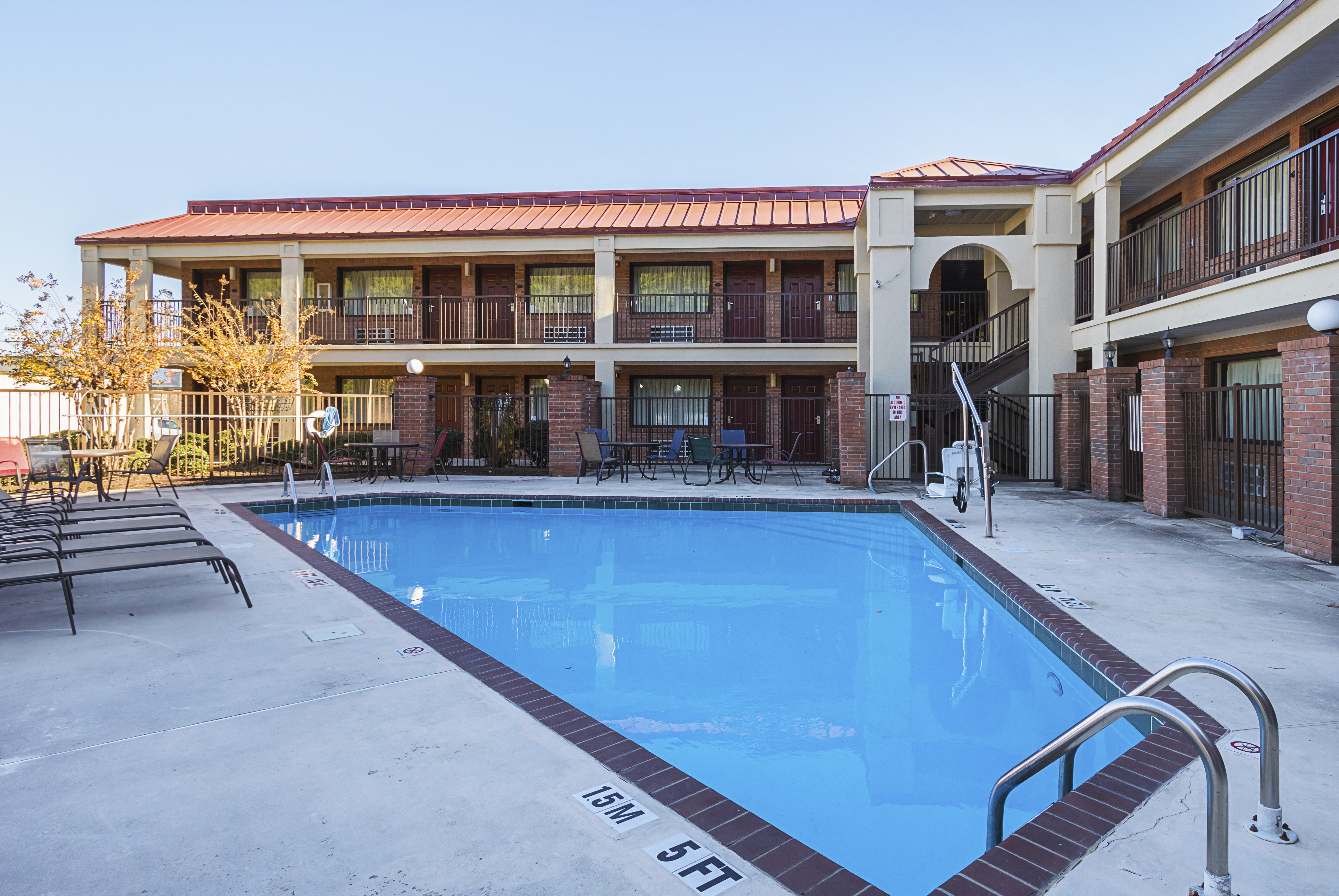 Red Roof Inn And Suites Scottsboro 26/42