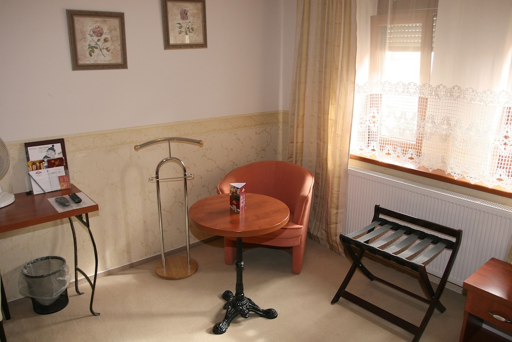 Hotel Roudna 52/69