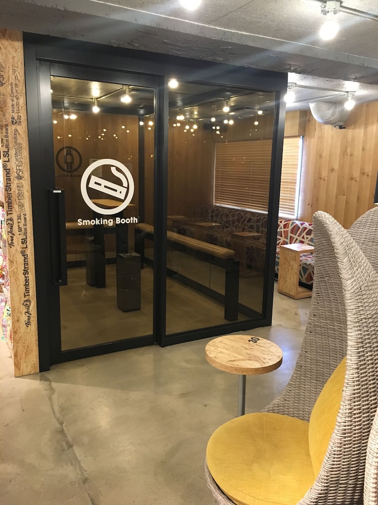 Booth Net Cafe & Capsule 25/30