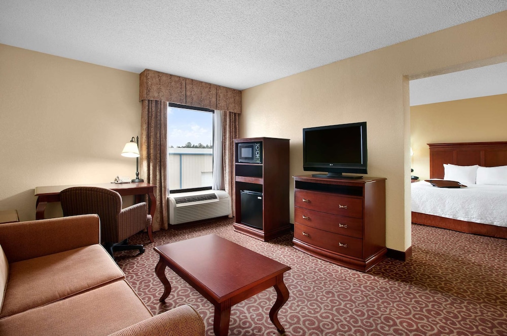 Hampton Inn Slidell 13/24
