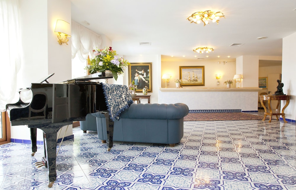 Punta Campanella Resort And Spa 10/71