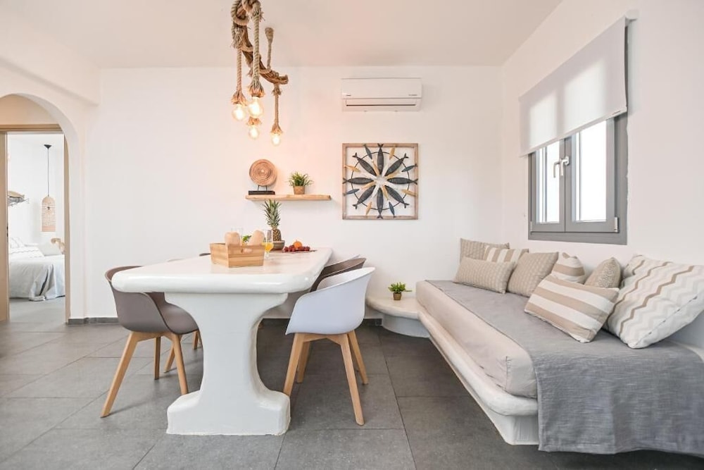 White Cocoon Exclusive villas 47/68