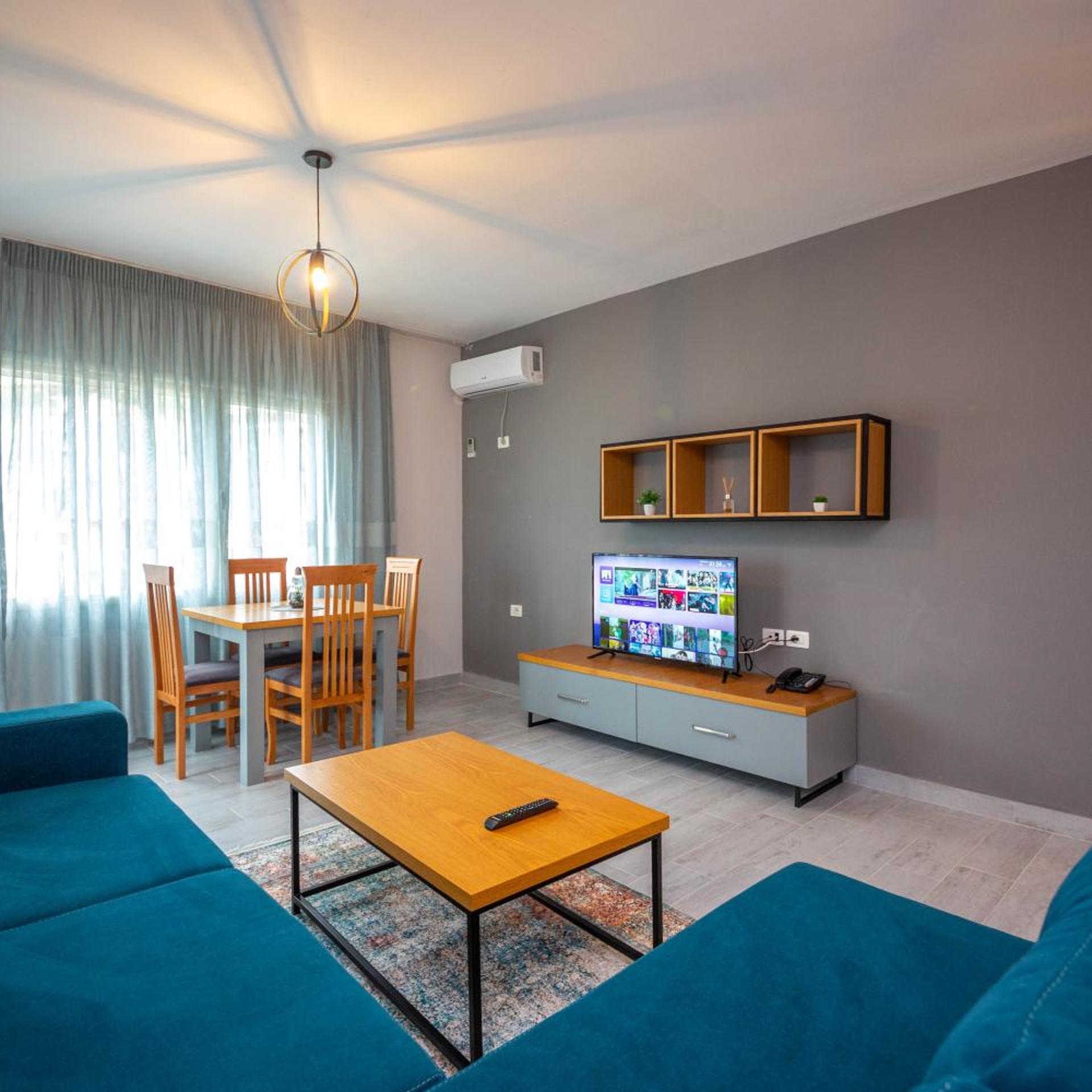 Aerial Hotel & Spa 50/58