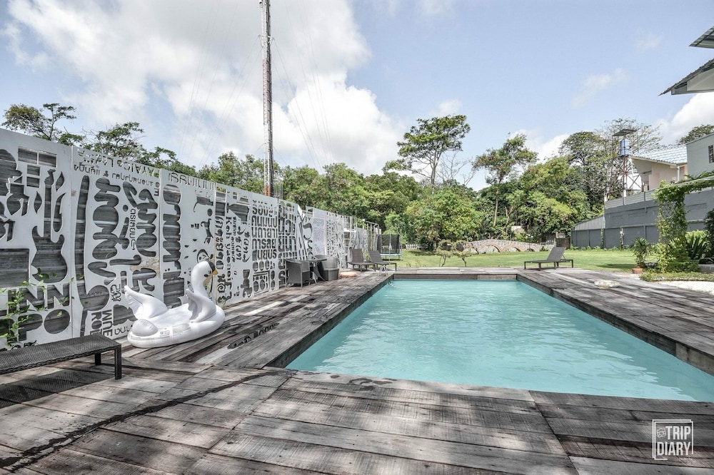 Phuket Nonnita Boutique Resort 13/69