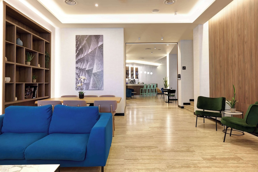 Radisson Hotel Ferrara 40/60