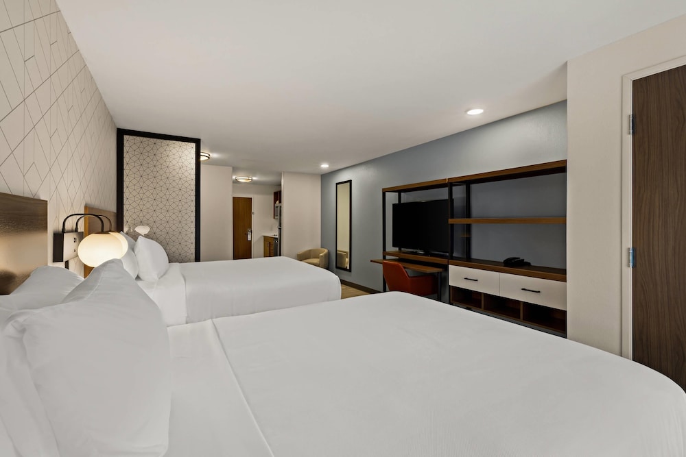 Everhome Suites Somerset - South Brunswick 20/50