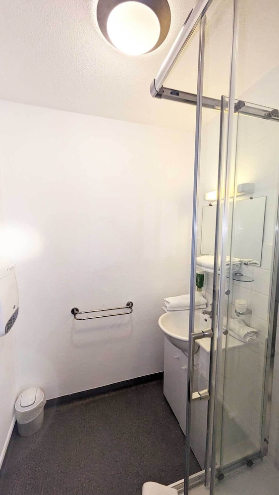 Complexe Hotelier Regain 43/44