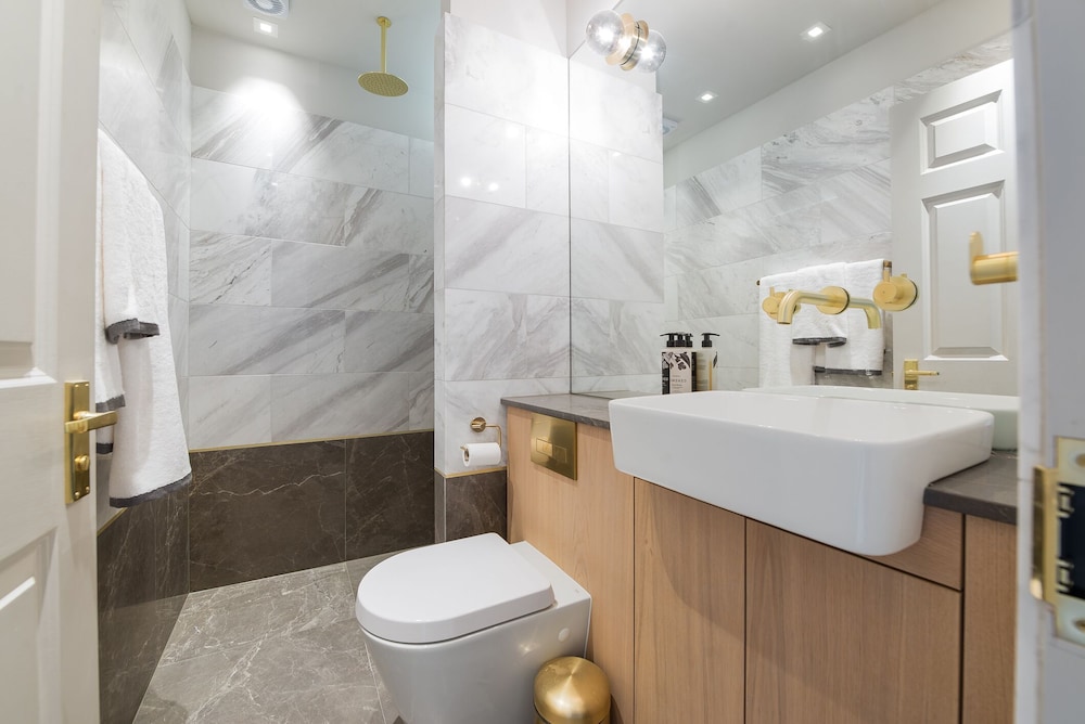 South Kensington by CAPITAL 63/65