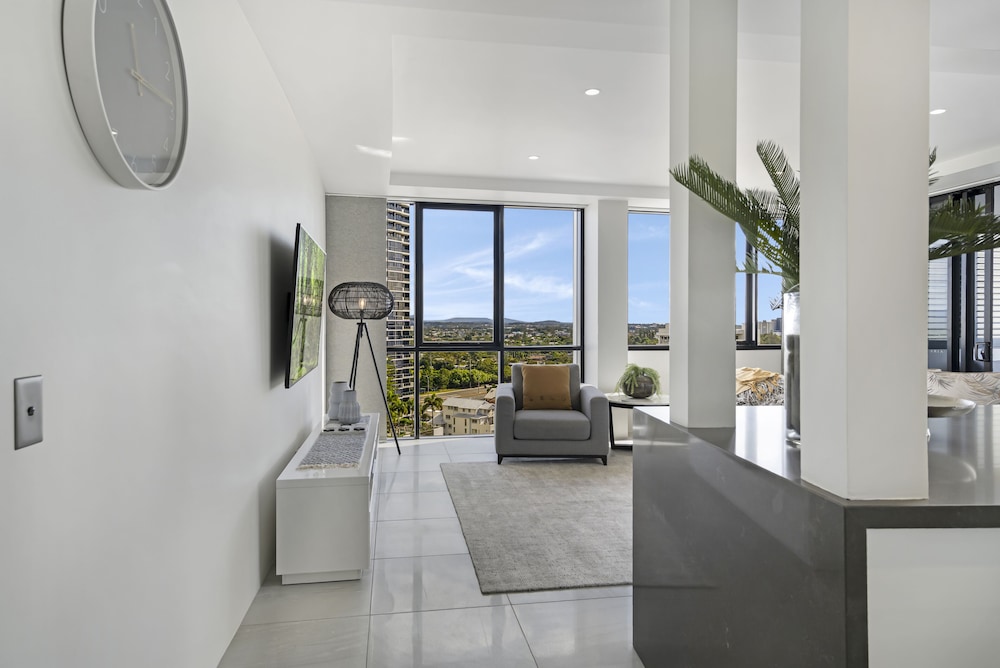 Aria Apartments 50/76