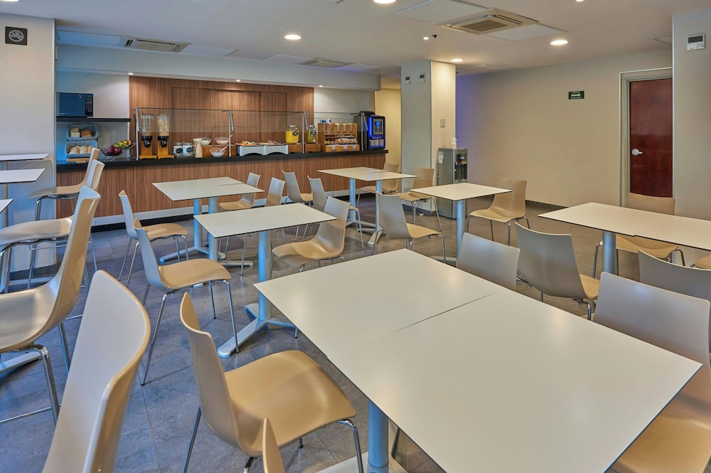 City Express by Marriott Celaya Galerias 41/61