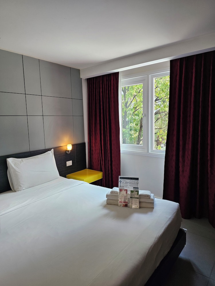 Superior, King Bed