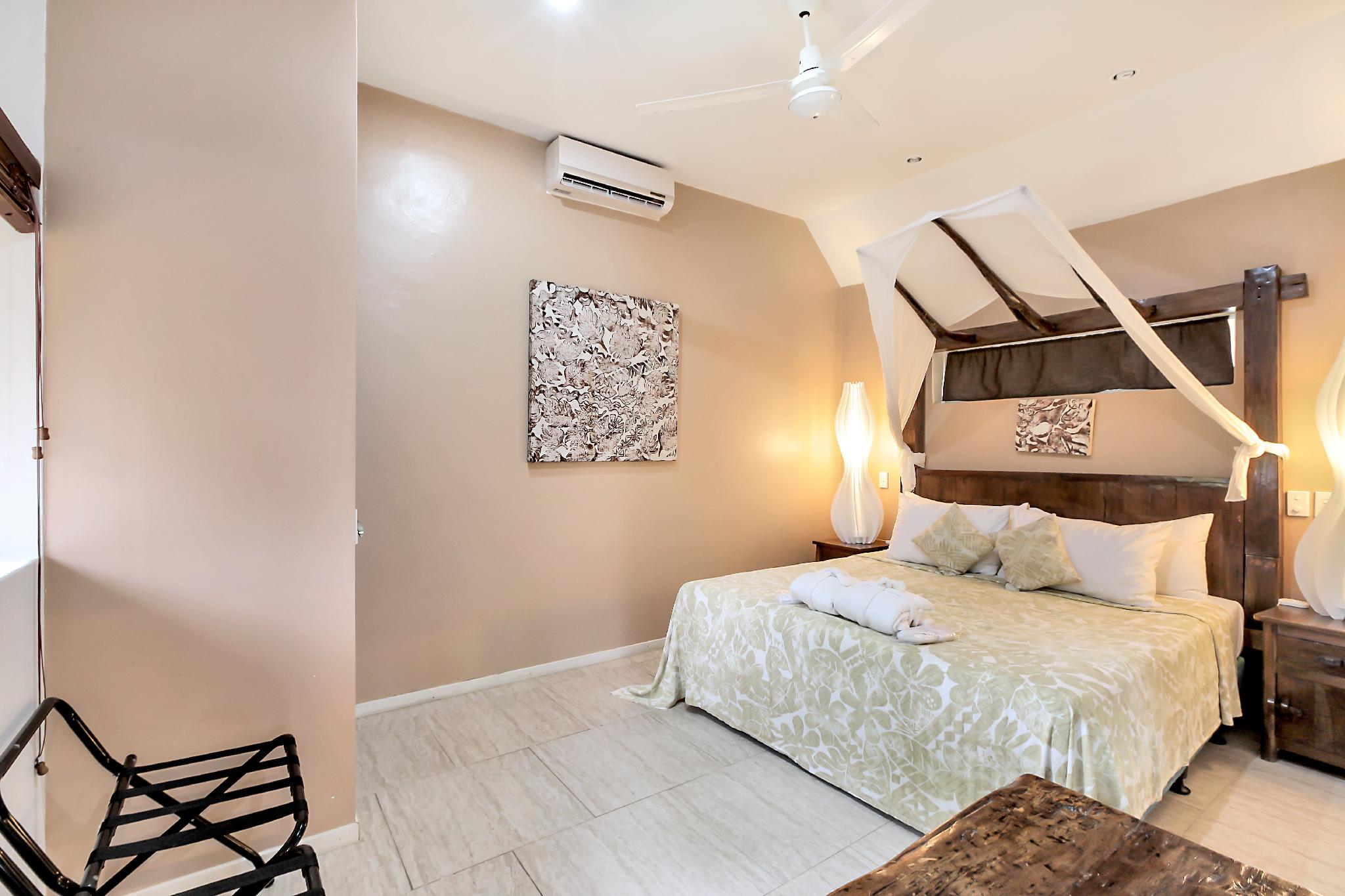 2 Bedrooms, Beach Villa, with Pool
