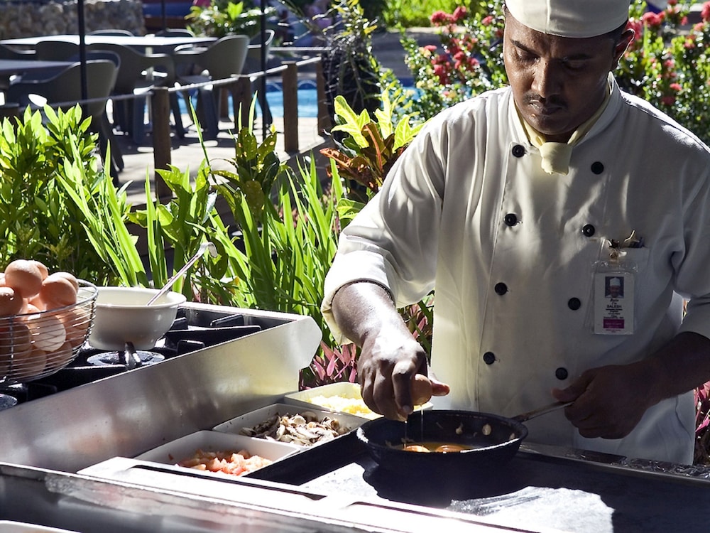 Mercure Nadi 8/48