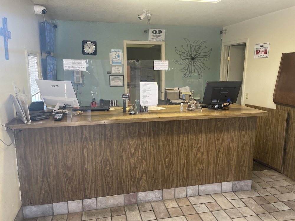Days Inn By Wyndham Bakersfield Ca 10/55