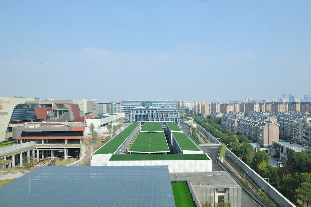 Artyzen Habitat Hongqiao Shanghai 60/71