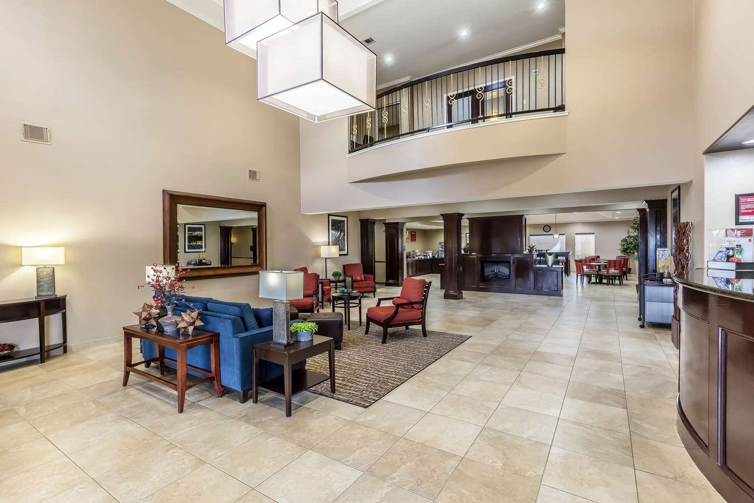 Comfort Suites Houston IAH Airport - Beltway 8 24/45