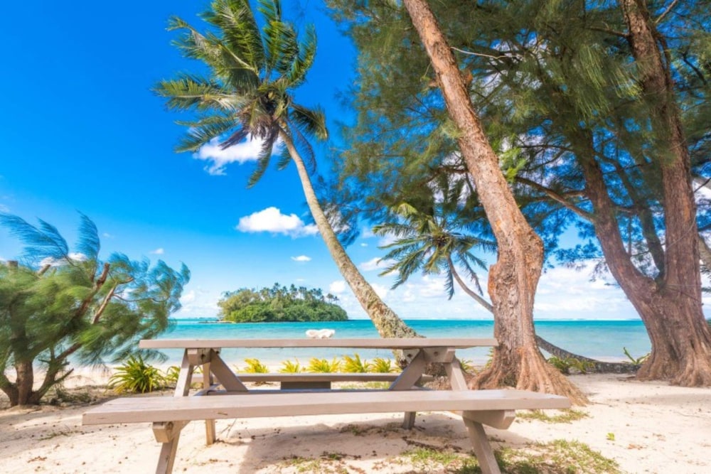 Muri Lagoon Villa 31/33